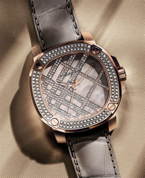 Relojes de mujer Burberry únicos .